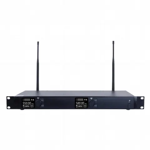 Receptor Inalámbrico Dual Canal / U-Band Digital / 4 Bandas 470-830 MHz / Modulación pi/4-DQPSK / Pantalla TFT-LCD 2.2" / Anti-Interferencia ID Code Pilot / Salidas Balanceadas y Desbalanceadas / Ecualización Ajustable