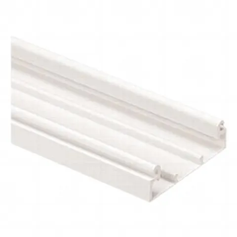 Base para canaleta T-70, de PVC rígido, con orificios perforados para montaje, 103.3 x 44.9 x 1828.8 mm, Color Blanco