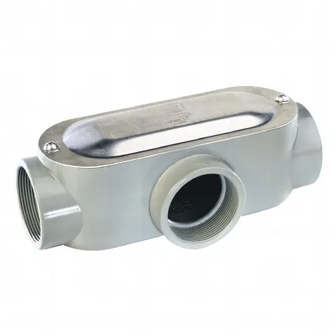 Caja oval roscada tipo T de 1 1/4 (31.8 mm) incluye tapa y tornillos.