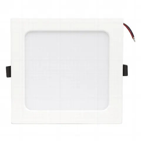 Spot Cuadrado Empotrable / 17.5 x 17.5 cm / Luz Fría / 110 V / 15 W / 1200 lúmenes / 25000 hrs / Ángulo de apertura 120° / IP20