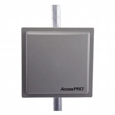 Lector RFID UHF / Alcance Ajustable 3 - 12 m (9.8 - 39.4 ft) / Frecuencia 902-928 MHz FHSS / Antena Integrada 12 dBi / Salida Wiegand 26 Bits / TCP-IP / Control de Acceso Vehicular