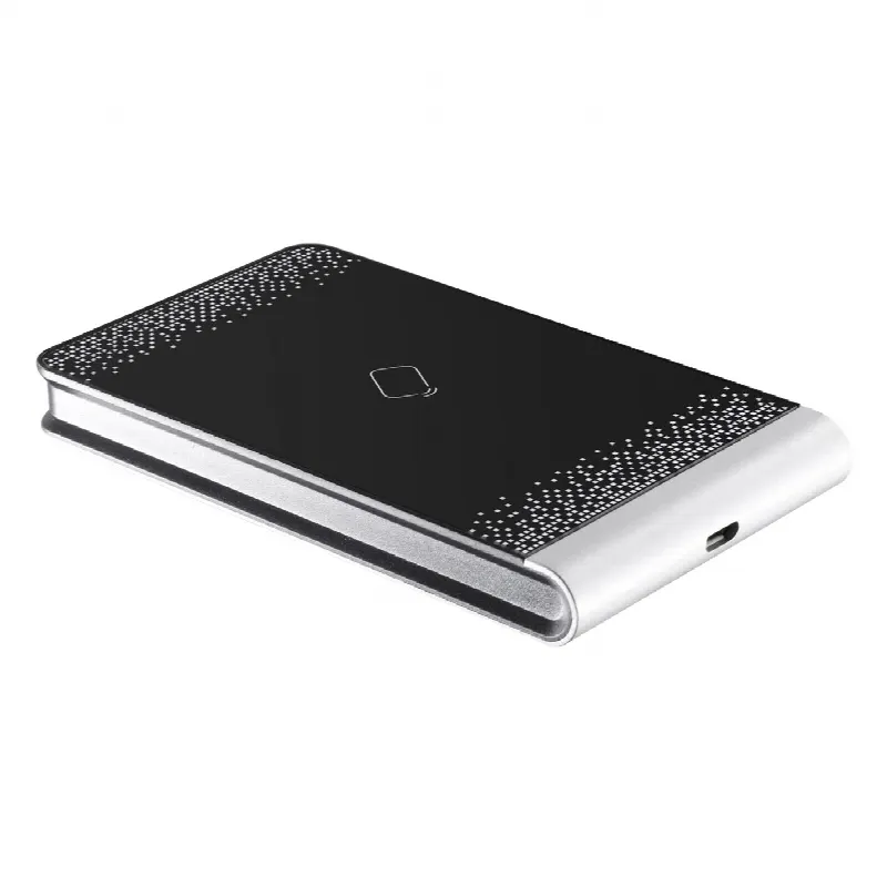 Enrolador USB de Tarjetas para iVMS-4200 / Facilita el Alta de Tarjetas al Software / Soporta Tarjetas MIFARE y Proximidad EM / Conexión USB