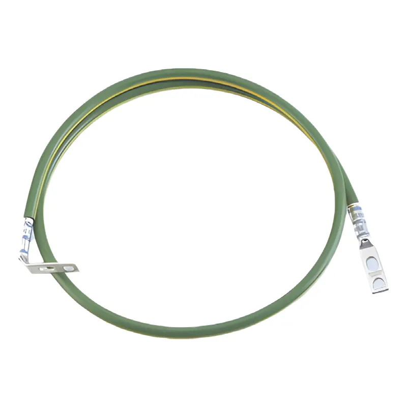 Jumper Para Aterrizar Equipos en Racks o Gabinetes, 6 AWG, con Terminal Doblada a 90 Grados, 0.60 m de Largo