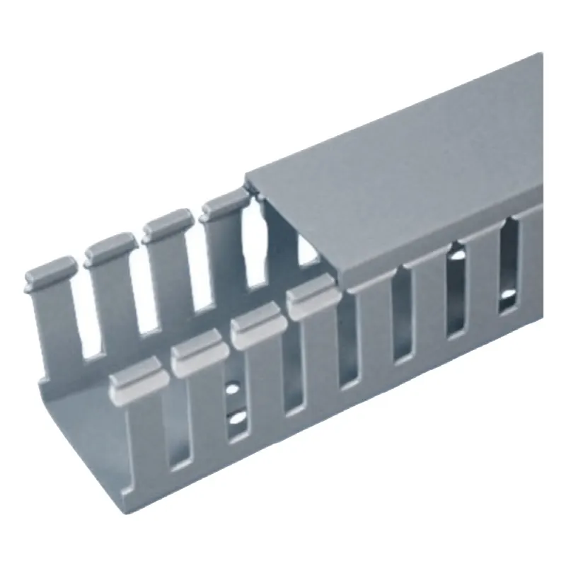 Canaleta Ranurada de PVC con Tapa, Tipo F, 82.6 mm de Ancho, 79.2 mm de Alto y 2 m de Largo, Color Gris