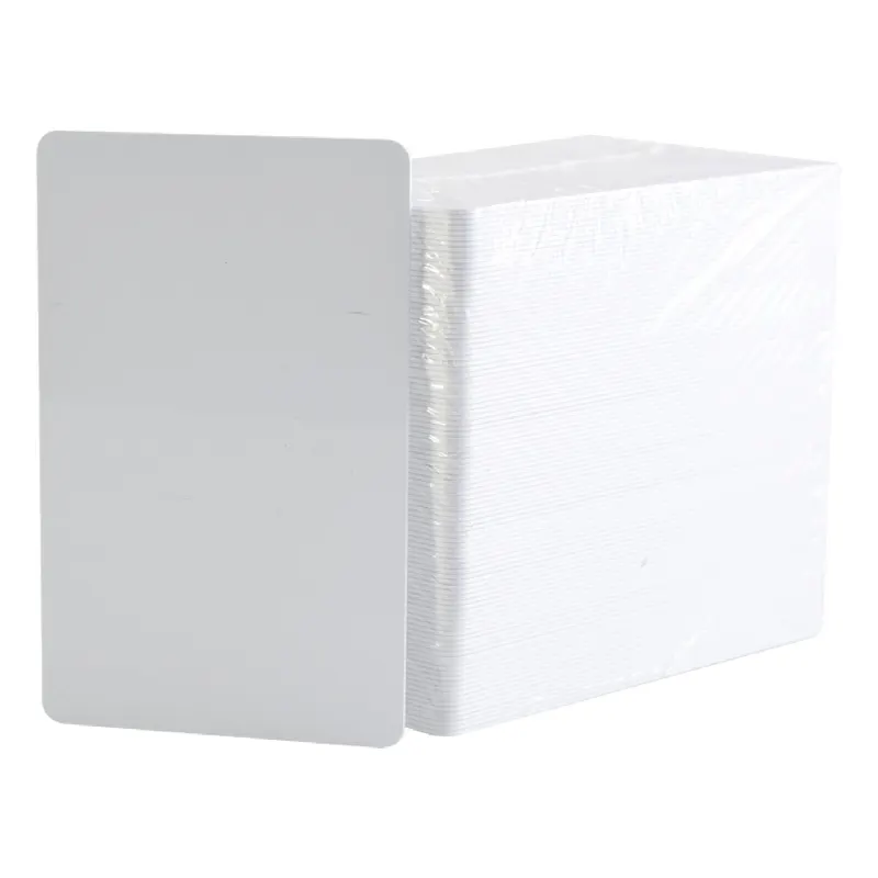 Paquete de 500 tarjetas de PVC UltraCard 30 mil CR80/ Diseñadas para impresión/ Sin Tecnología